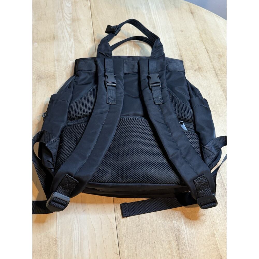 Diaper Bag Back Pack Black NWT - Picture 2 of 4